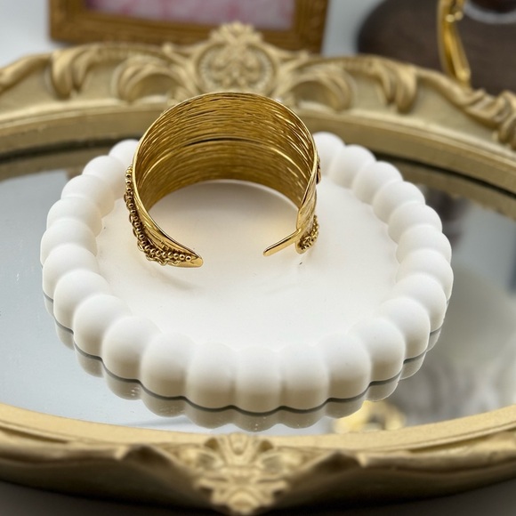 Anthropologie Gold Textured Cuff Bracelet with Pearl Detail - Picture 12 of 16